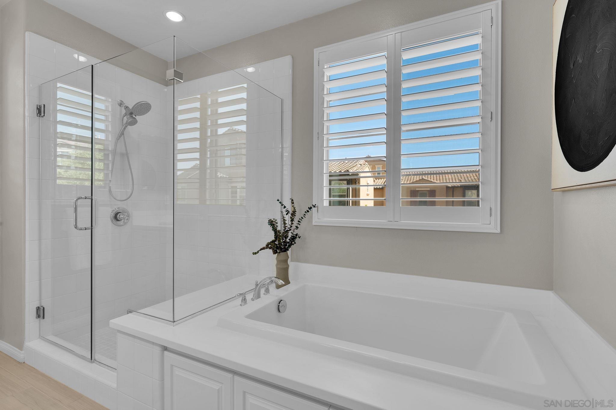 Detail Gallery Image 20 of 38 For 16316  Veridian Cir, San Diego,  CA 92127 - 4 Beds | 2/1 Baths