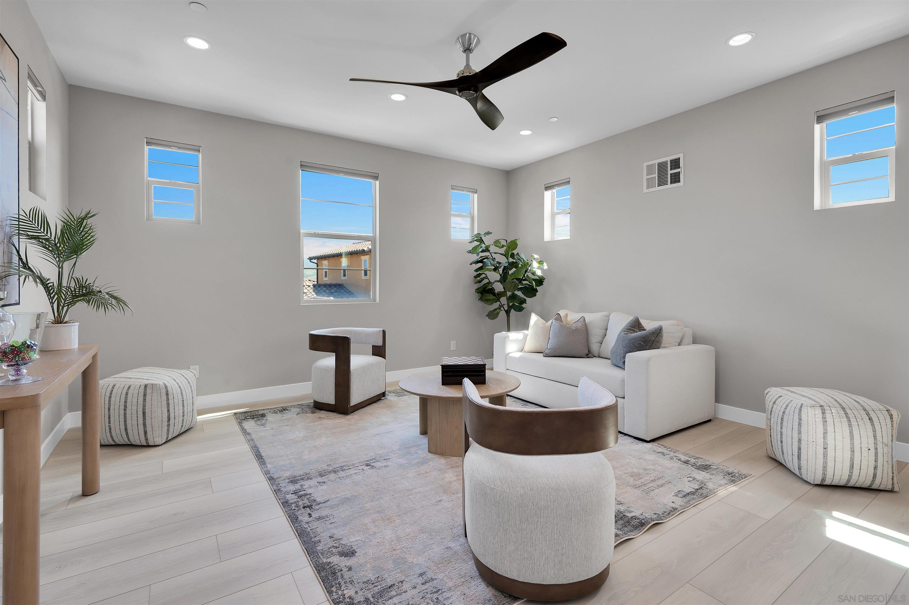 Detail Gallery Image 27 of 38 For 16316  Veridian Cir, San Diego,  CA 92127 - 4 Beds | 2/1 Baths