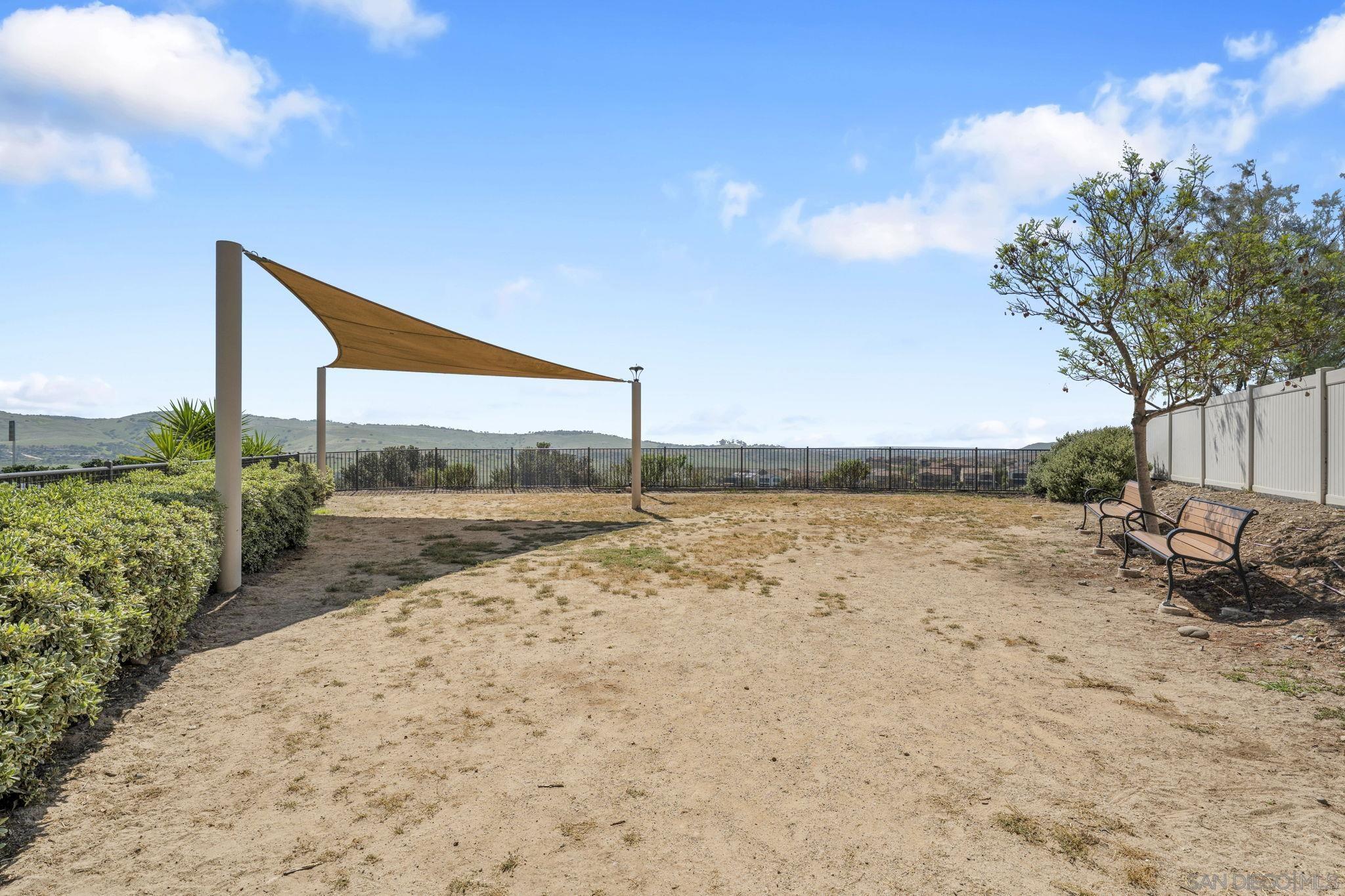 Detail Gallery Image 36 of 38 For 16316  Veridian Cir, San Diego,  CA 92127 - 4 Beds | 2/1 Baths