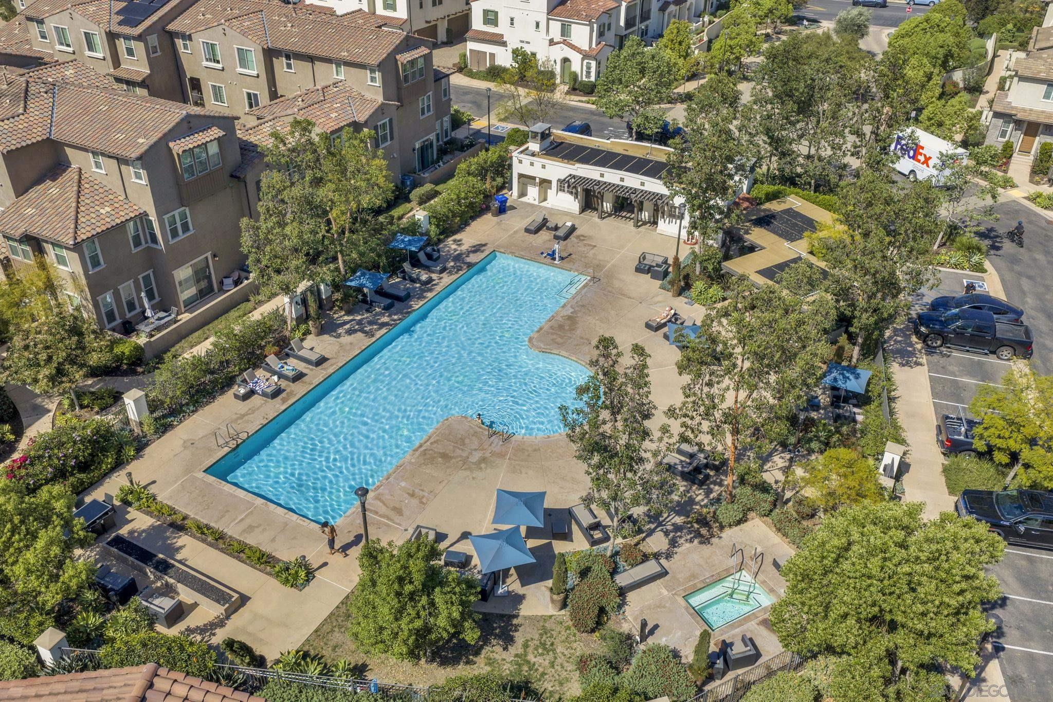 Detail Gallery Image 37 of 38 For 16316  Veridian Cir, San Diego,  CA 92127 - 4 Beds | 2/1 Baths