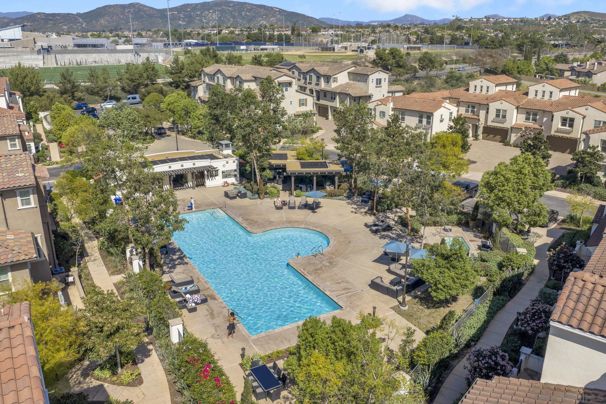 Detail Gallery Image 38 of 38 For 16316  Veridian Cir, San Diego,  CA 92127 - 4 Beds | 2/1 Baths