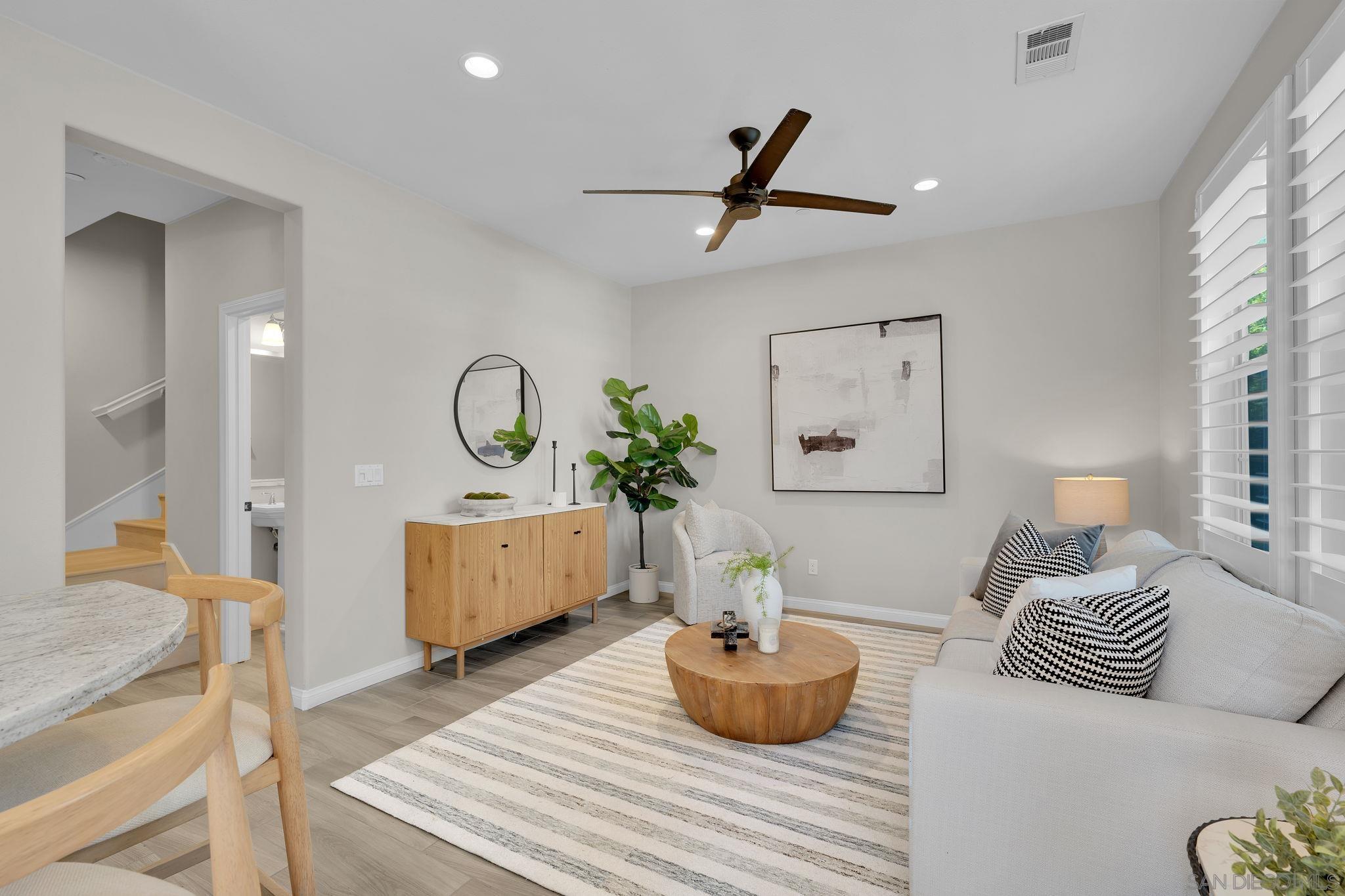 Detail Gallery Image 6 of 38 For 16316  Veridian Cir, San Diego,  CA 92127 - 4 Beds | 2/1 Baths