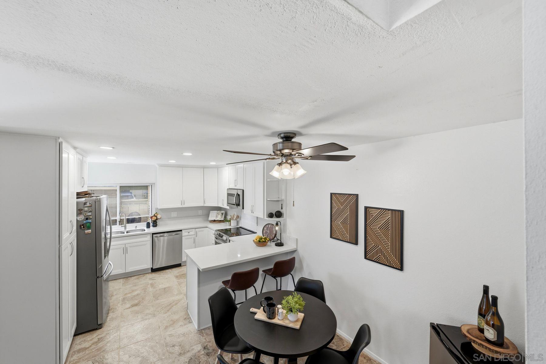 Detail Gallery Image 10 of 32 For 10198  Caminito Zar, San Diego,  CA 92126 - 3 Beds | 1/1 Baths