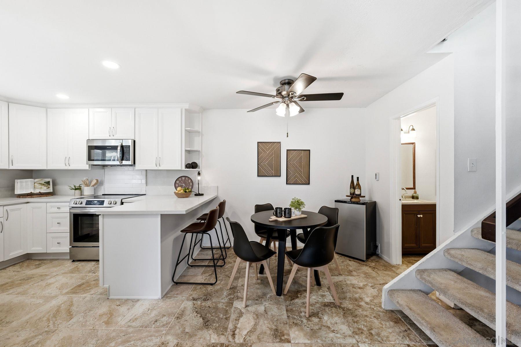 Detail Gallery Image 11 of 32 For 10198  Caminito Zar, San Diego,  CA 92126 - 3 Beds | 1/1 Baths