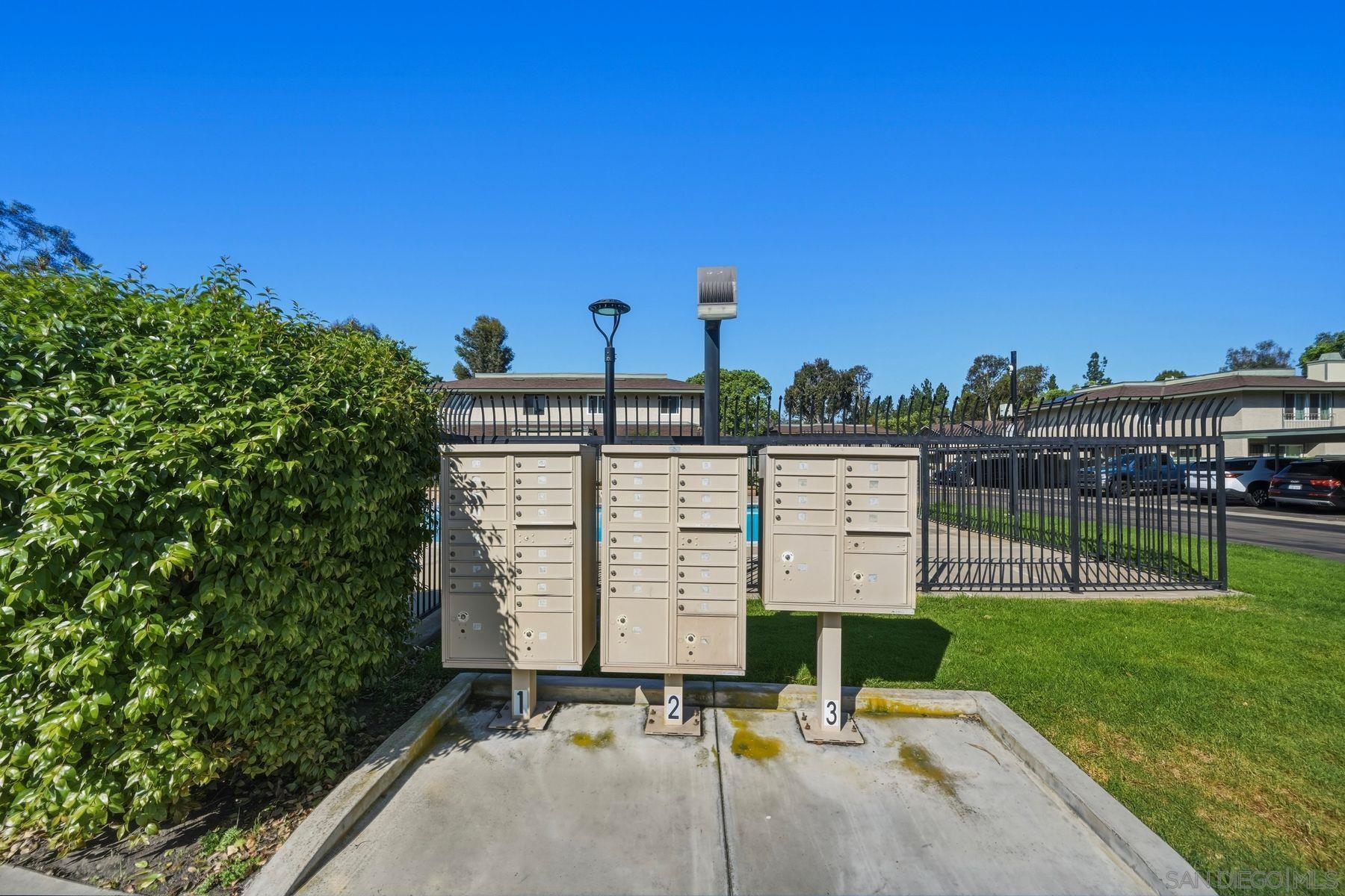 Detail Gallery Image 29 of 32 For 10198  Caminito Zar, San Diego,  CA 92126 - 3 Beds | 1/1 Baths