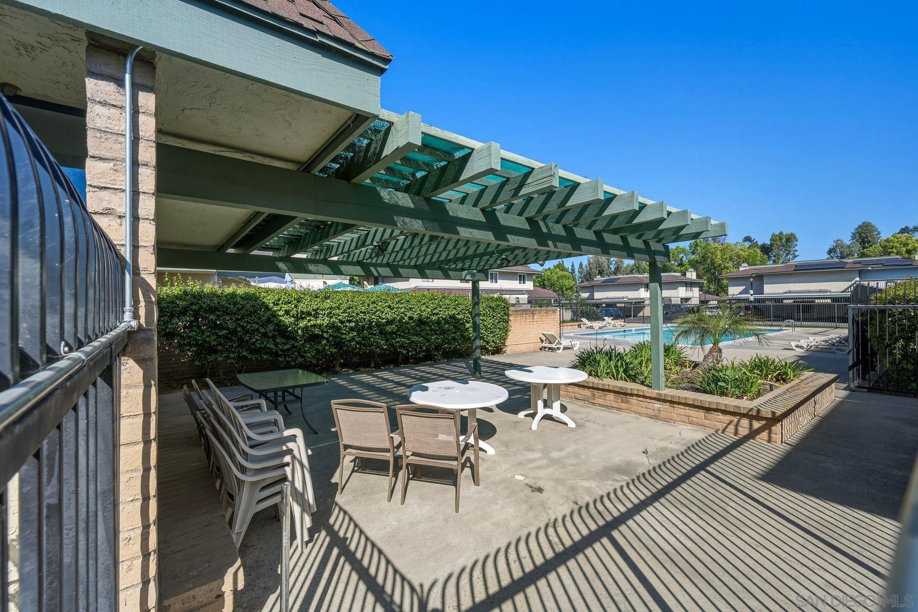 Detail Gallery Image 30 of 32 For 10198  Caminito Zar, San Diego,  CA 92126 - 3 Beds | 1/1 Baths