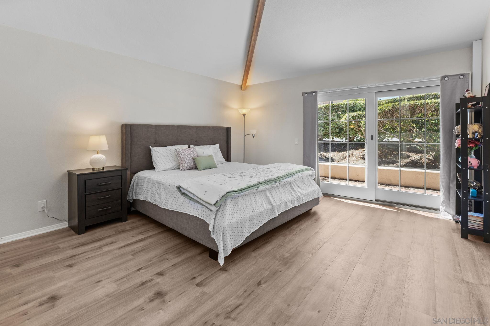 Detail Gallery Image 11 of 24 For 12027  Caminito Corriente, San Diego,  CA 92128 - 3 Beds | 2 Baths