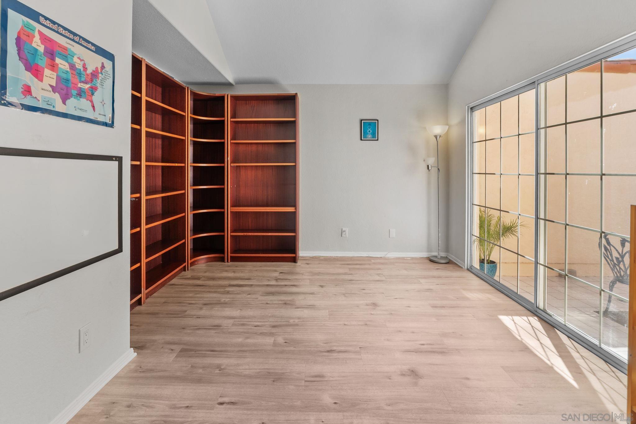 Detail Gallery Image 14 of 24 For 12027  Caminito Corriente, San Diego,  CA 92128 - 3 Beds | 2 Baths