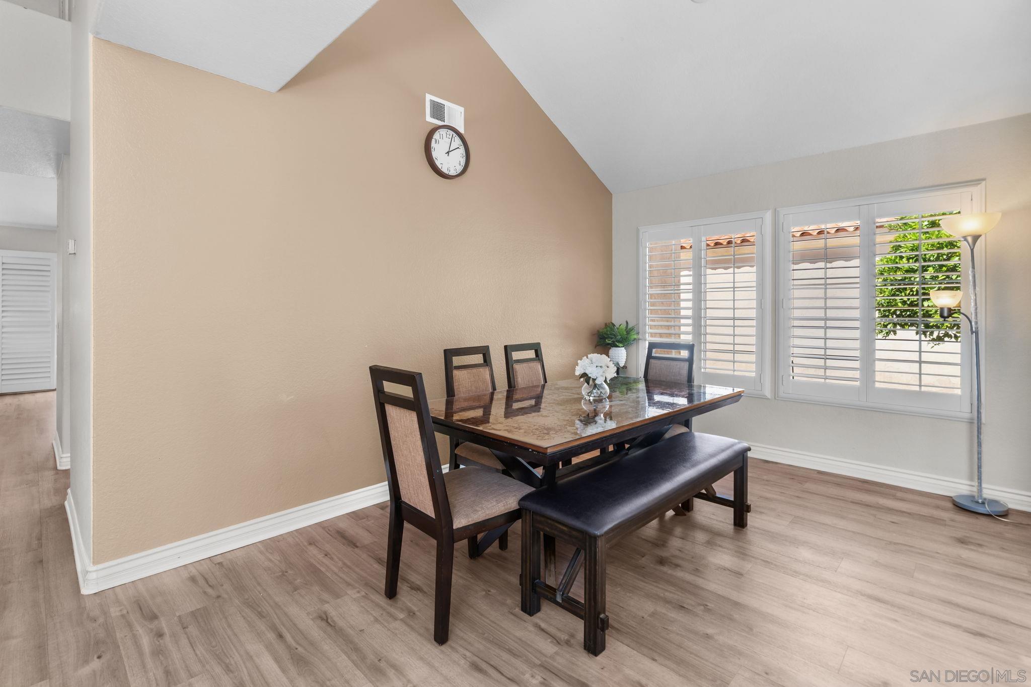 Detail Gallery Image 5 of 24 For 12027  Caminito Corriente, San Diego,  CA 92128 - 3 Beds | 2 Baths