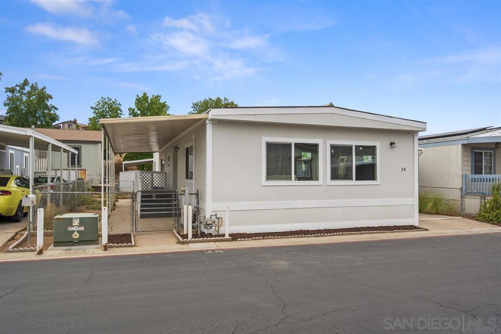 Detail Gallery Image 16 of 25 For 13655  Highway 8 Business  Spc 24,  El Cajon,  CA 92021 - 3 Beds | 2 Baths