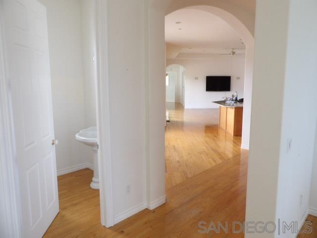 Detail Gallery Image 2 of 13 For , Encinitas,  CA 92024 - 3 Beds | 3/1 Baths