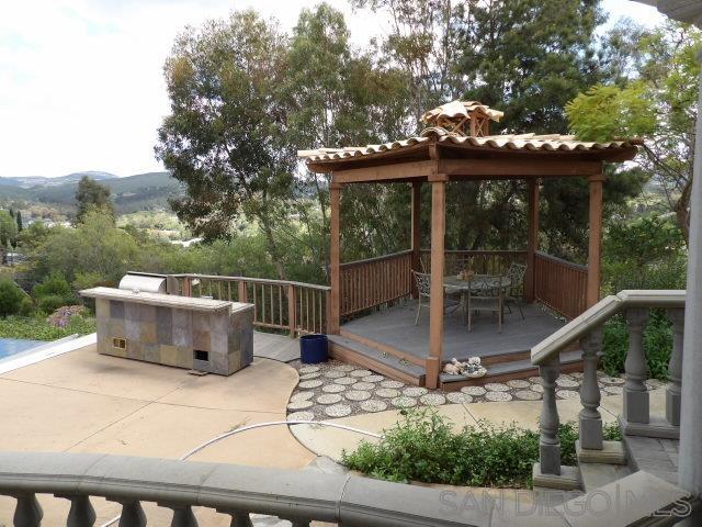 Detail Gallery Image 10 of 13 For , Encinitas,  CA 92024 - 3 Beds | 3/1 Baths