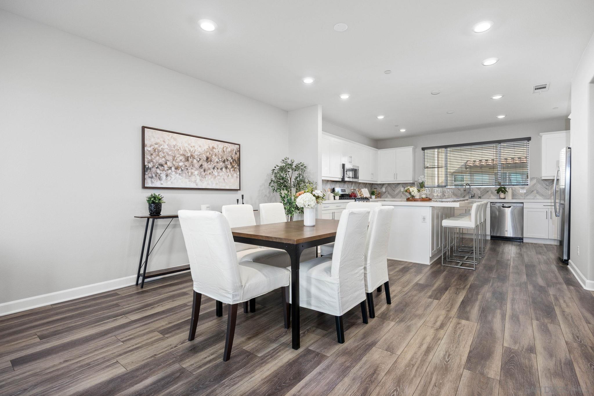 Detail Gallery Image 15 of 52 For 3574  Conner Way, Oceanside,  CA 92056 - 4 Beds | 3/1 Baths