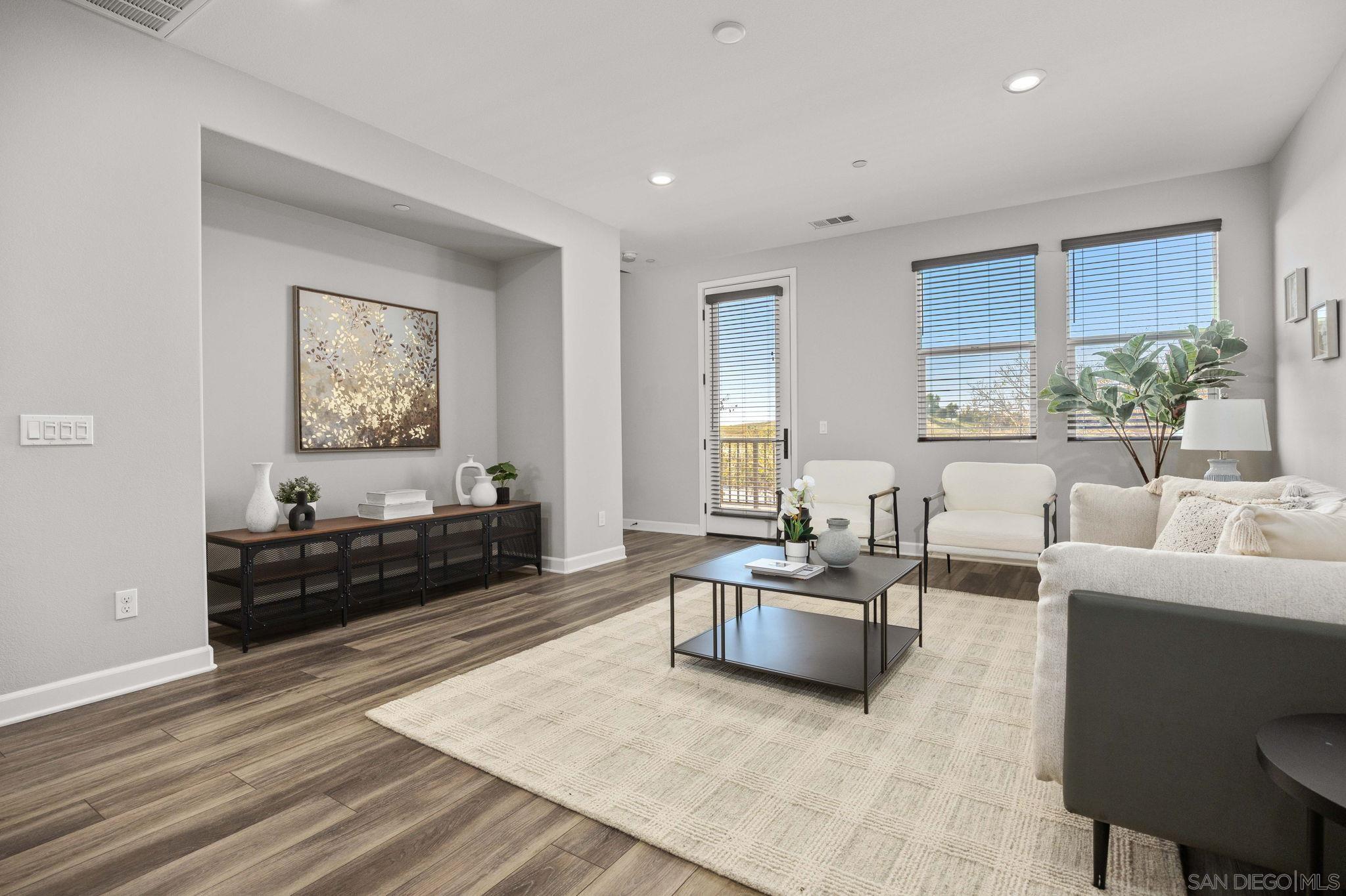 Detail Gallery Image 16 of 52 For 3574  Conner Way, Oceanside,  CA 92056 - 4 Beds | 3/1 Baths