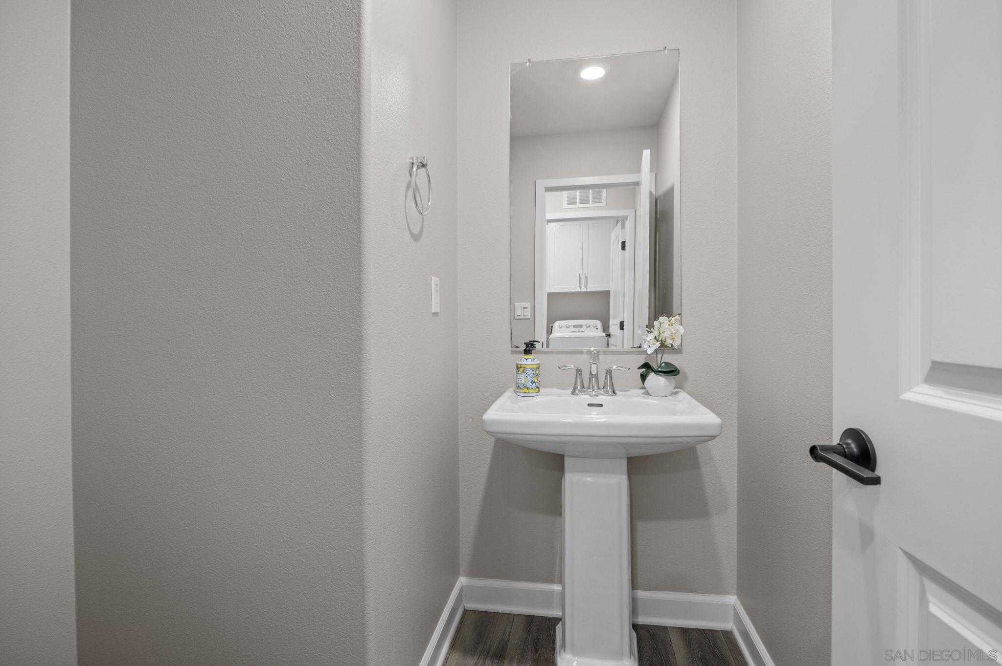 Detail Gallery Image 44 of 52 For 3574  Conner Way, Oceanside,  CA 92056 - 4 Beds | 3/1 Baths