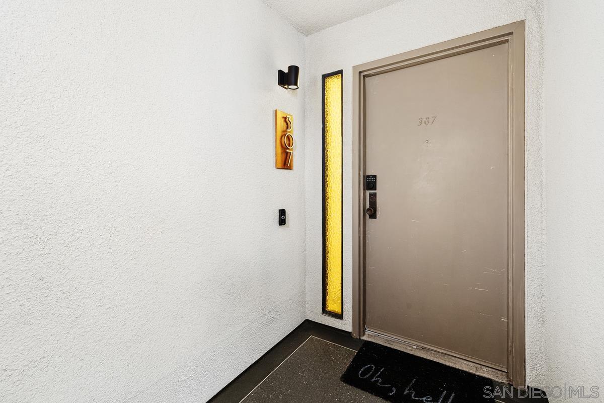 Detail Gallery Image 3 of 52 For 7550  Eads Ave  #307,  La Jolla,  CA 92037 - 2 Beds | 2 Baths