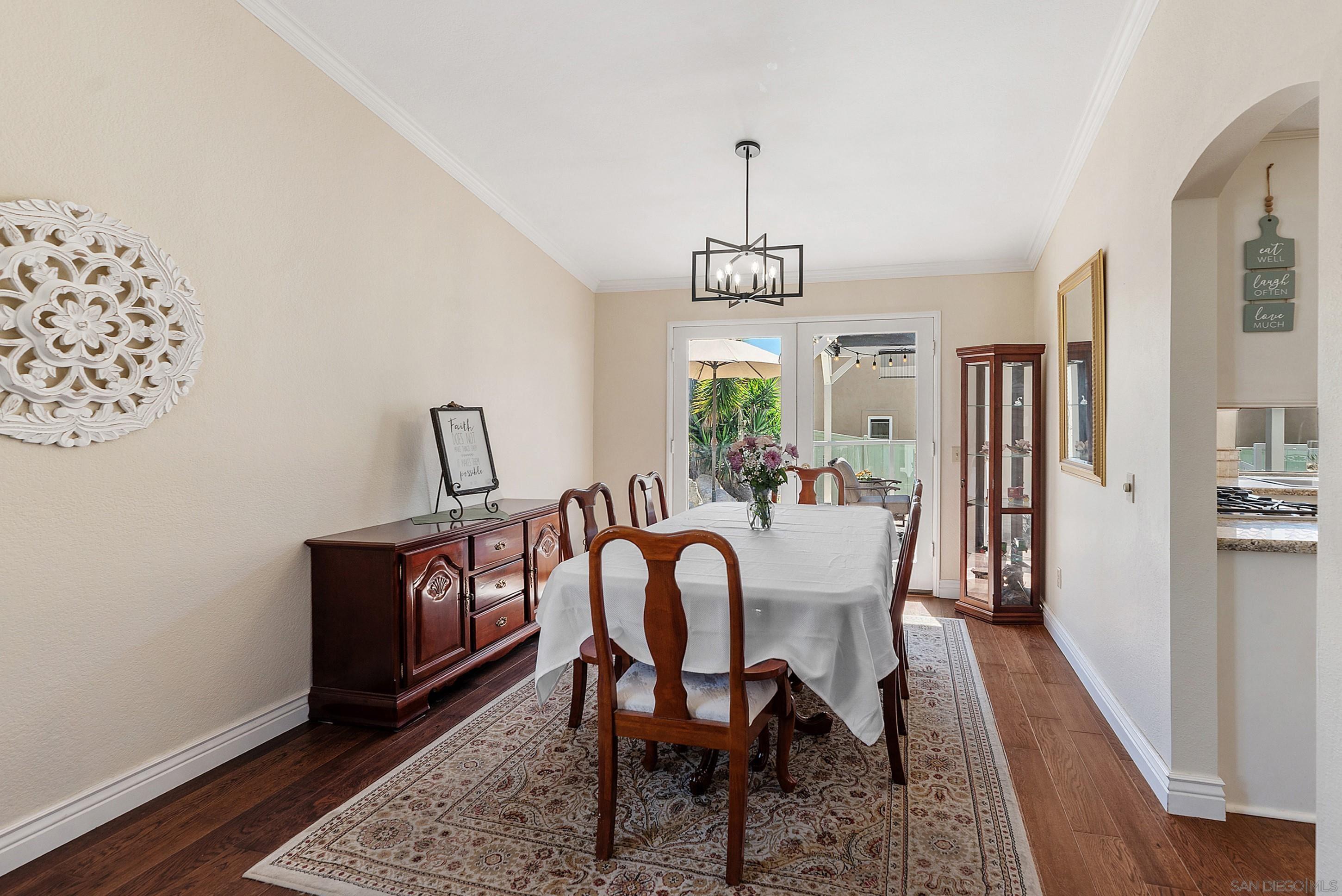 Detail Gallery Image 8 of 52 For 821  Inspiration Ln, Escondido,  CA 92025 - 4 Beds | 2/1 Baths