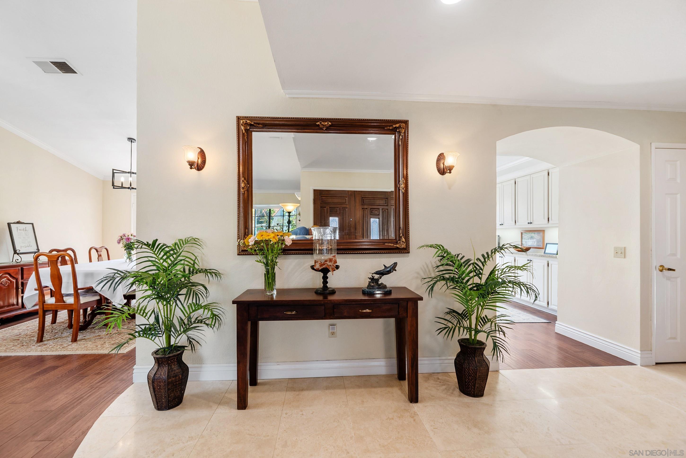 Detail Gallery Image 3 of 52 For 821  Inspiration Ln, Escondido,  CA 92025 - 4 Beds | 2/1 Baths