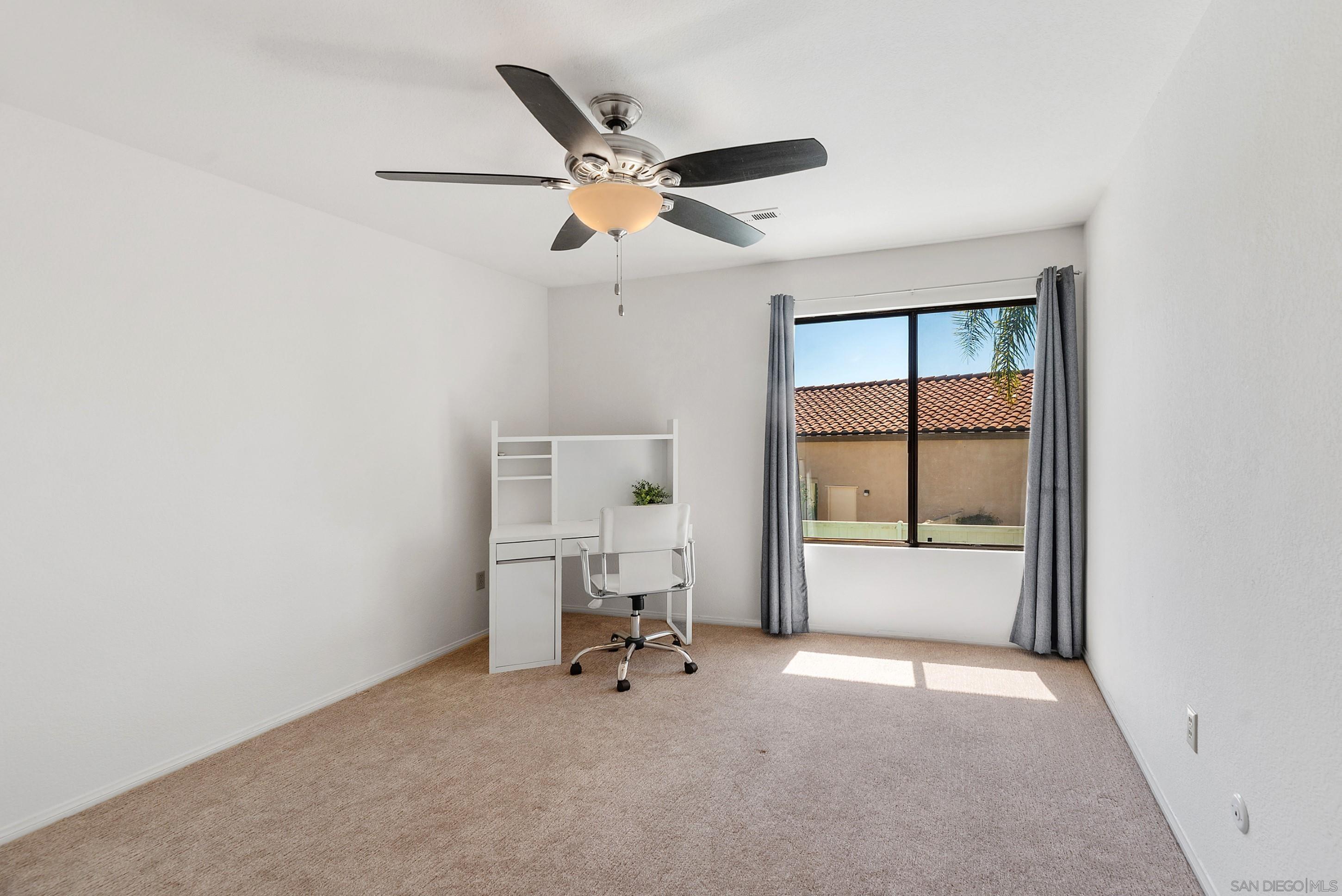 Detail Gallery Image 18 of 52 For 821  Inspiration Ln, Escondido,  CA 92025 - 4 Beds | 2/1 Baths