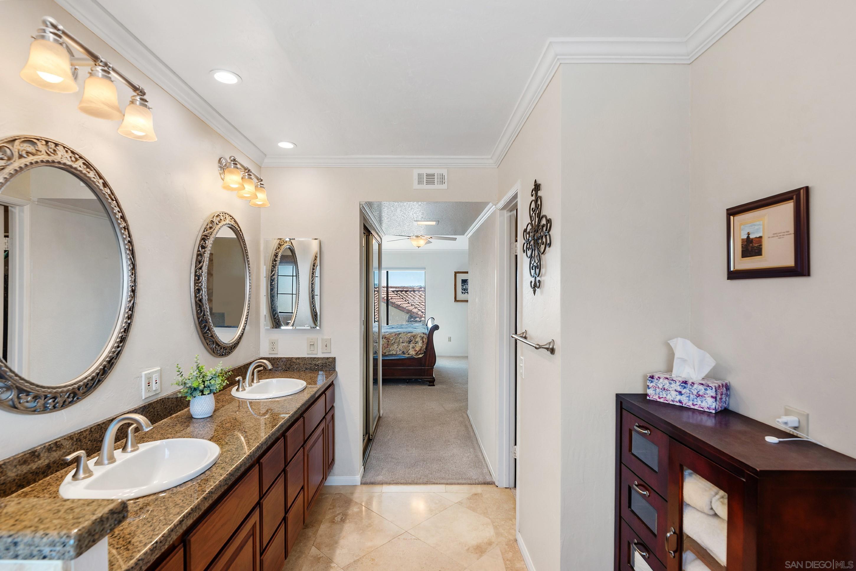 Detail Gallery Image 31 of 52 For 821  Inspiration Ln, Escondido,  CA 92025 - 4 Beds | 2/1 Baths