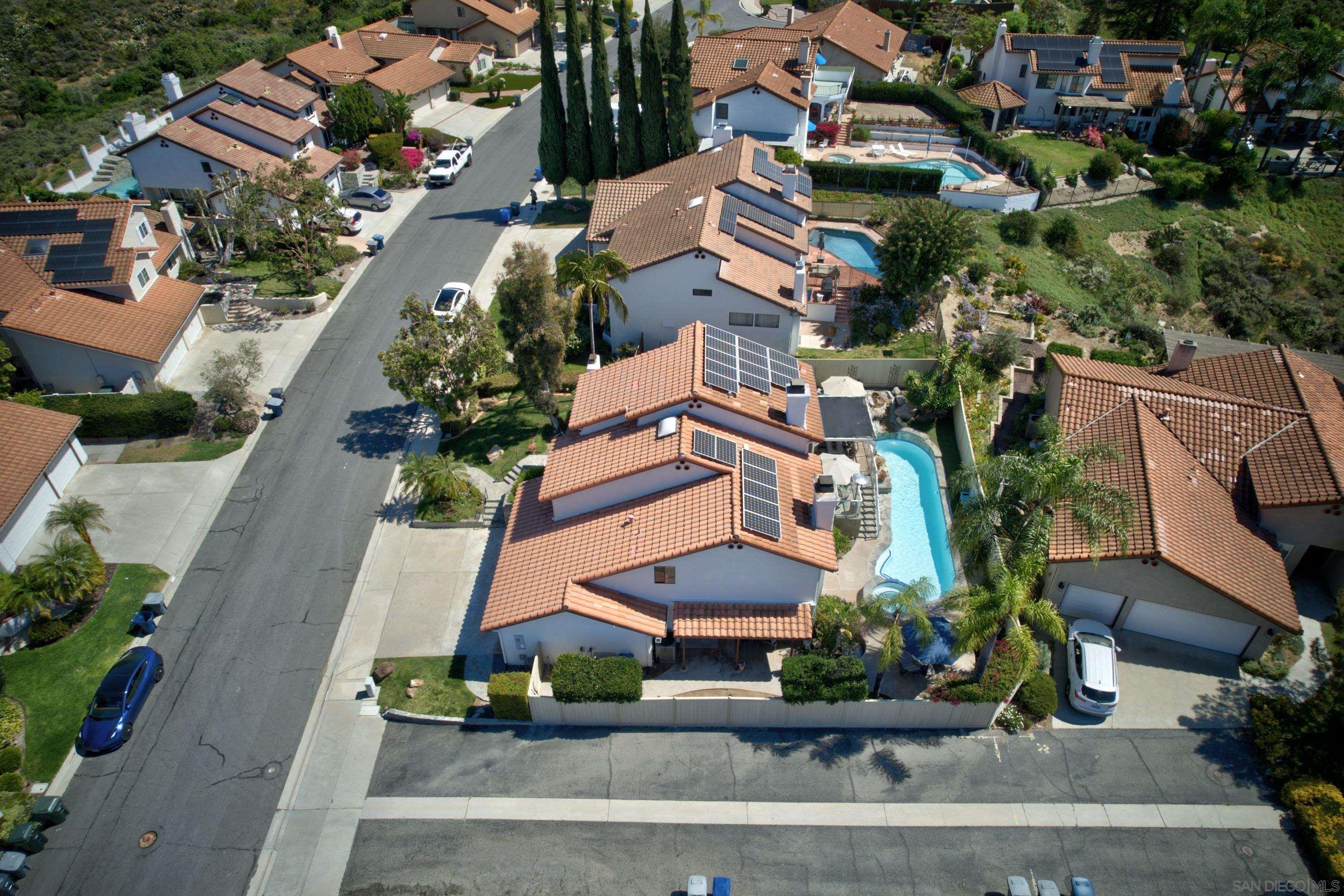 Detail Gallery Image 46 of 52 For 821  Inspiration Ln, Escondido,  CA 92025 - 4 Beds | 2/1 Baths