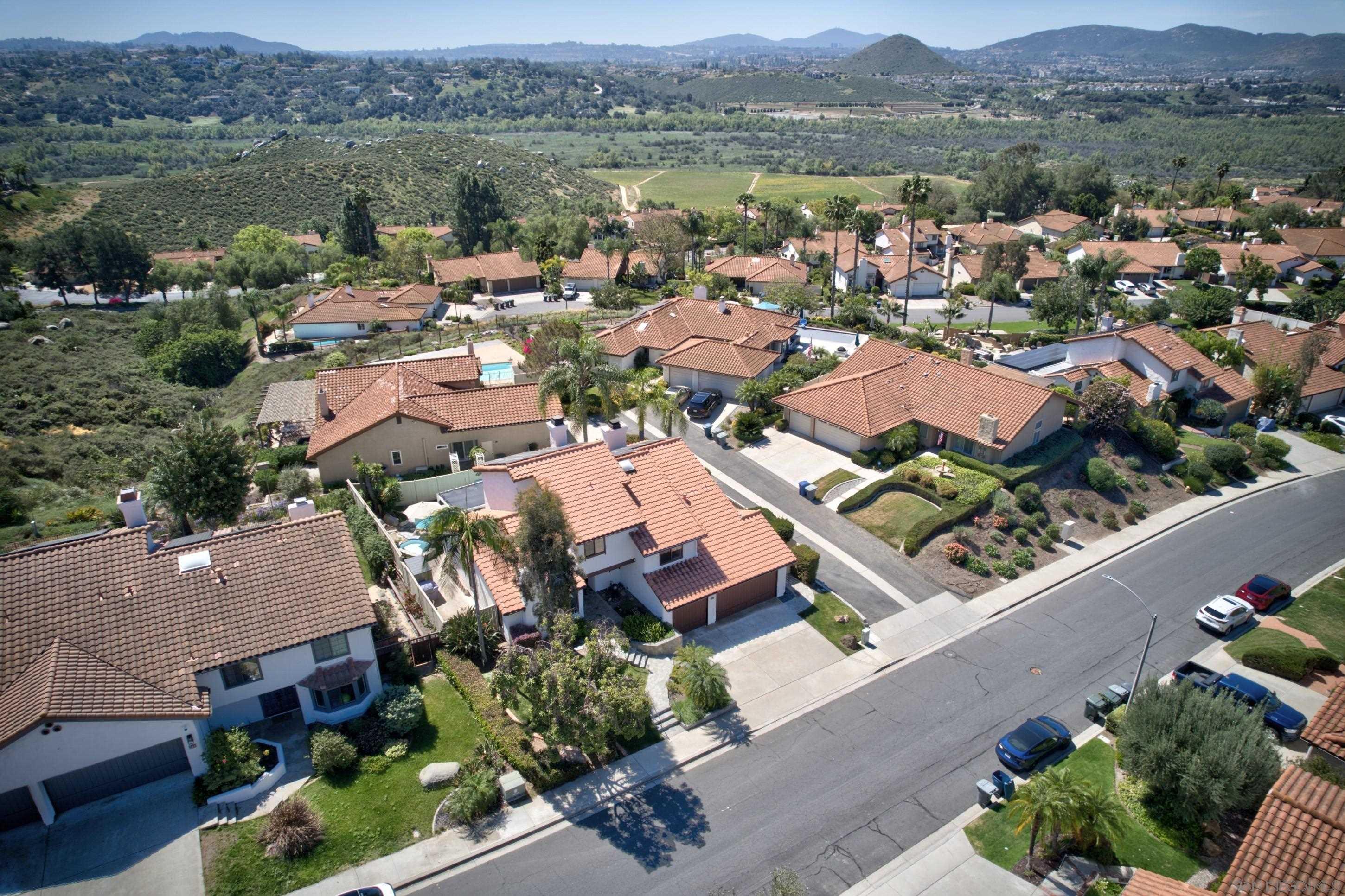 Detail Gallery Image 47 of 52 For 821  Inspiration Ln, Escondido,  CA 92025 - 4 Beds | 2/1 Baths