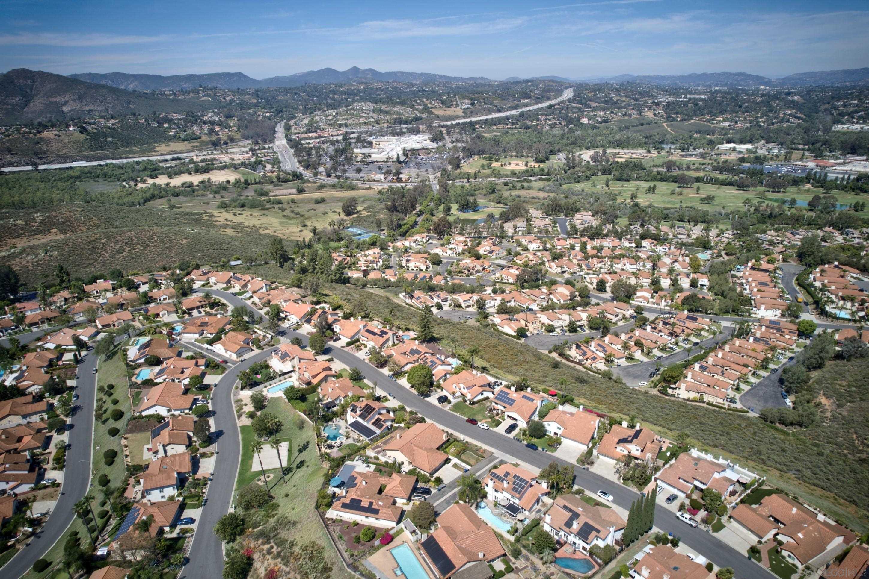 Detail Gallery Image 49 of 52 For 821  Inspiration Ln, Escondido,  CA 92025 - 4 Beds | 2/1 Baths