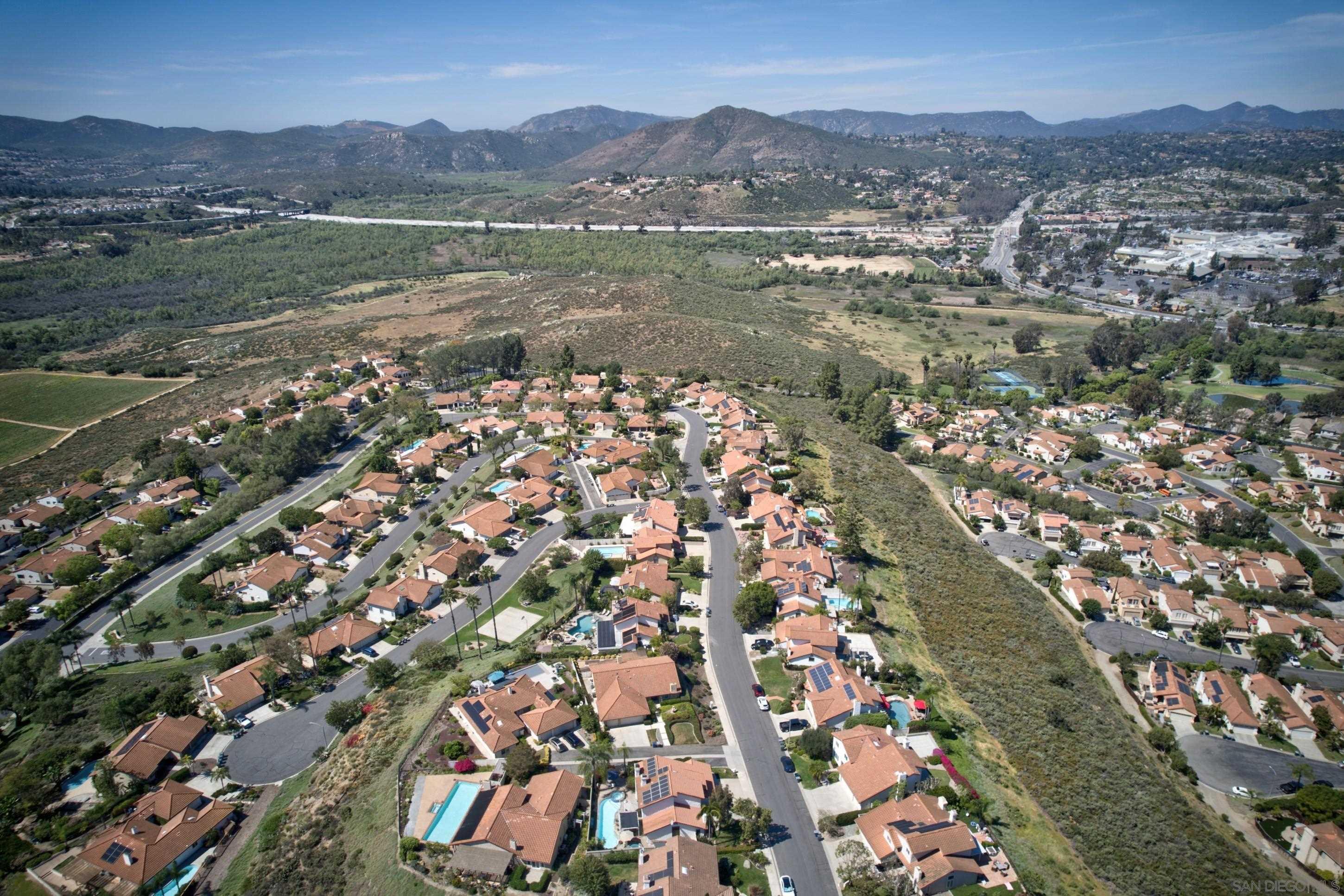 Detail Gallery Image 50 of 52 For 821  Inspiration Ln, Escondido,  CA 92025 - 4 Beds | 2/1 Baths