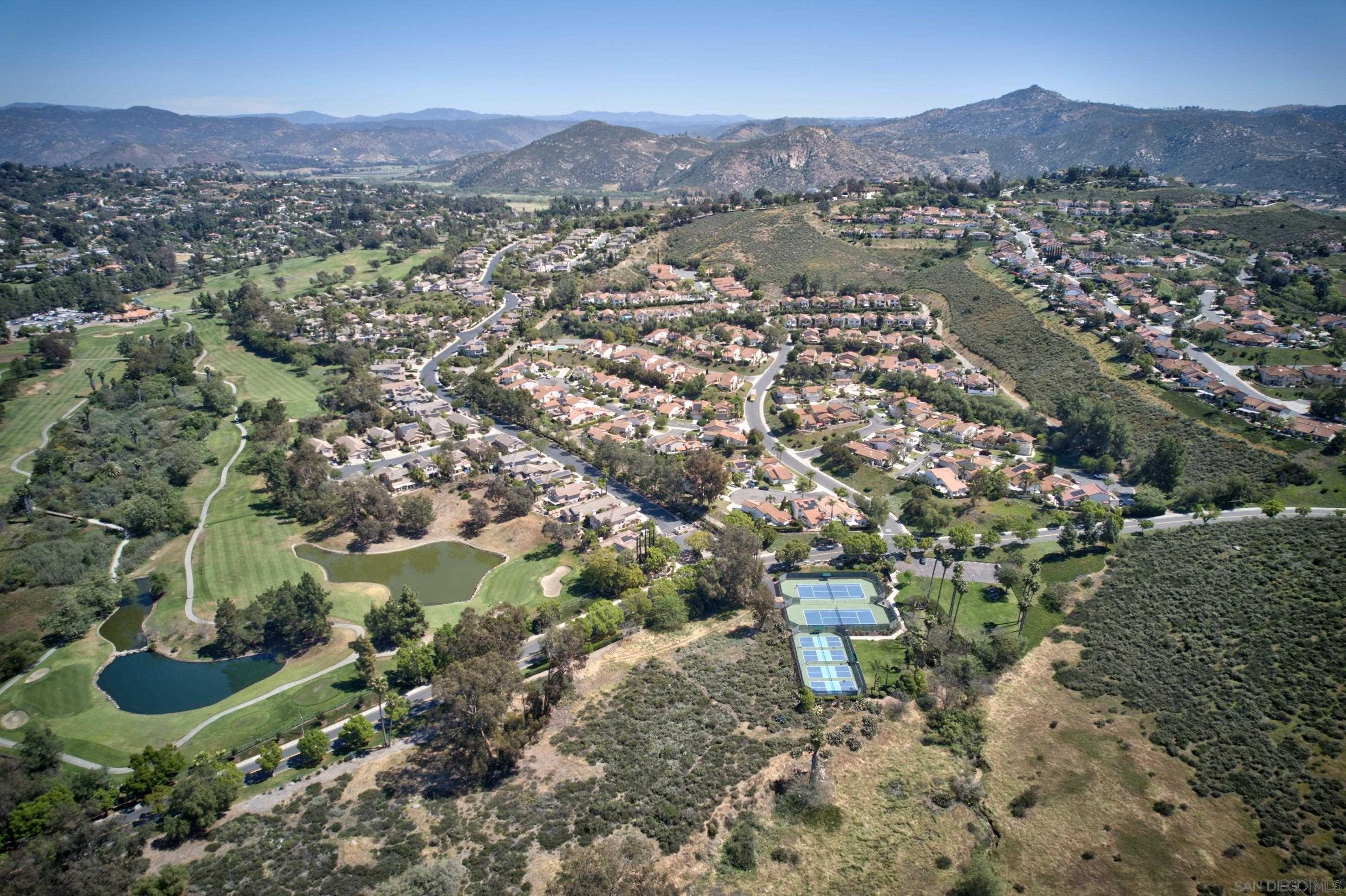 Detail Gallery Image 51 of 52 For 821  Inspiration Ln, Escondido,  CA 92025 - 4 Beds | 2/1 Baths