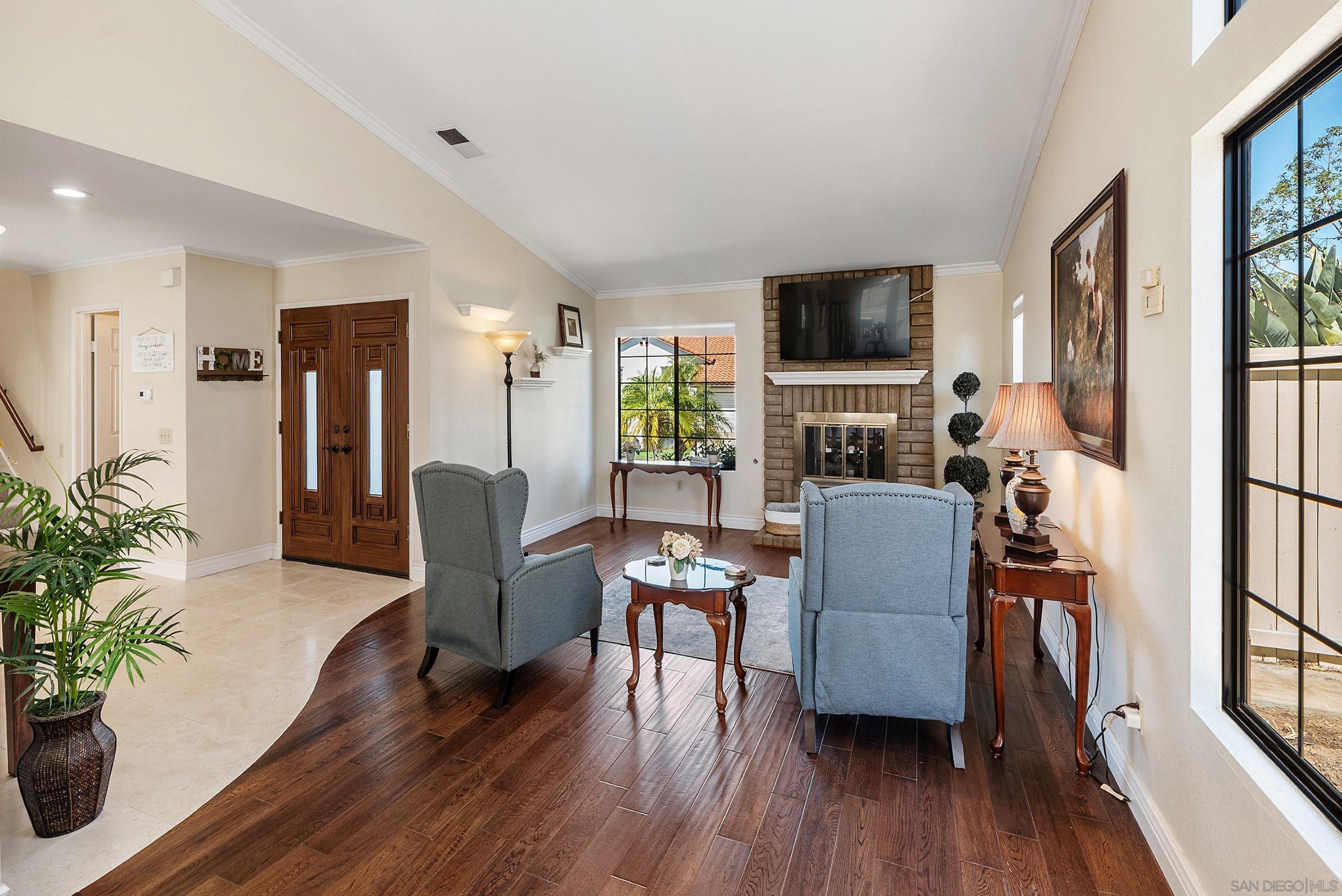 Detail Gallery Image 7 of 52 For 821  Inspiration Ln, Escondido,  CA 92025 - 4 Beds | 2/1 Baths