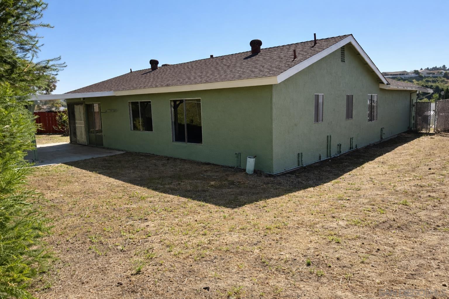 Detail Gallery Image 2 of 7 For 6124  Dracaena Court, San Diego,  CA 92114 - 4 Beds | 2 Baths