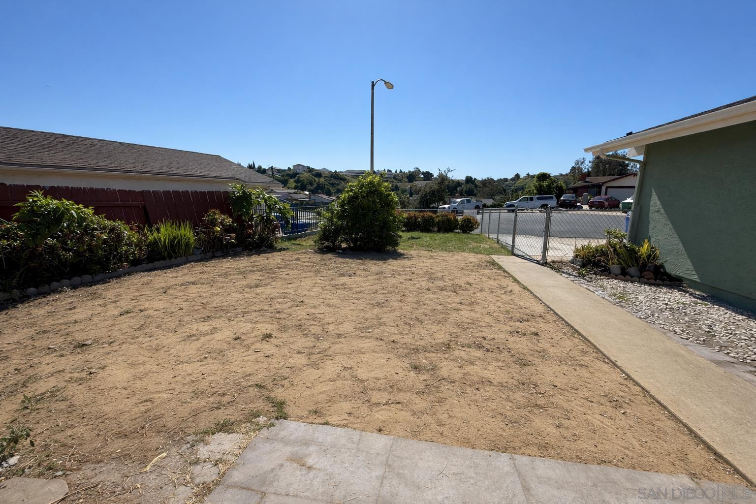 Detail Gallery Image 3 of 7 For 6124  Dracaena Court, San Diego,  CA 92114 - 4 Beds | 2 Baths