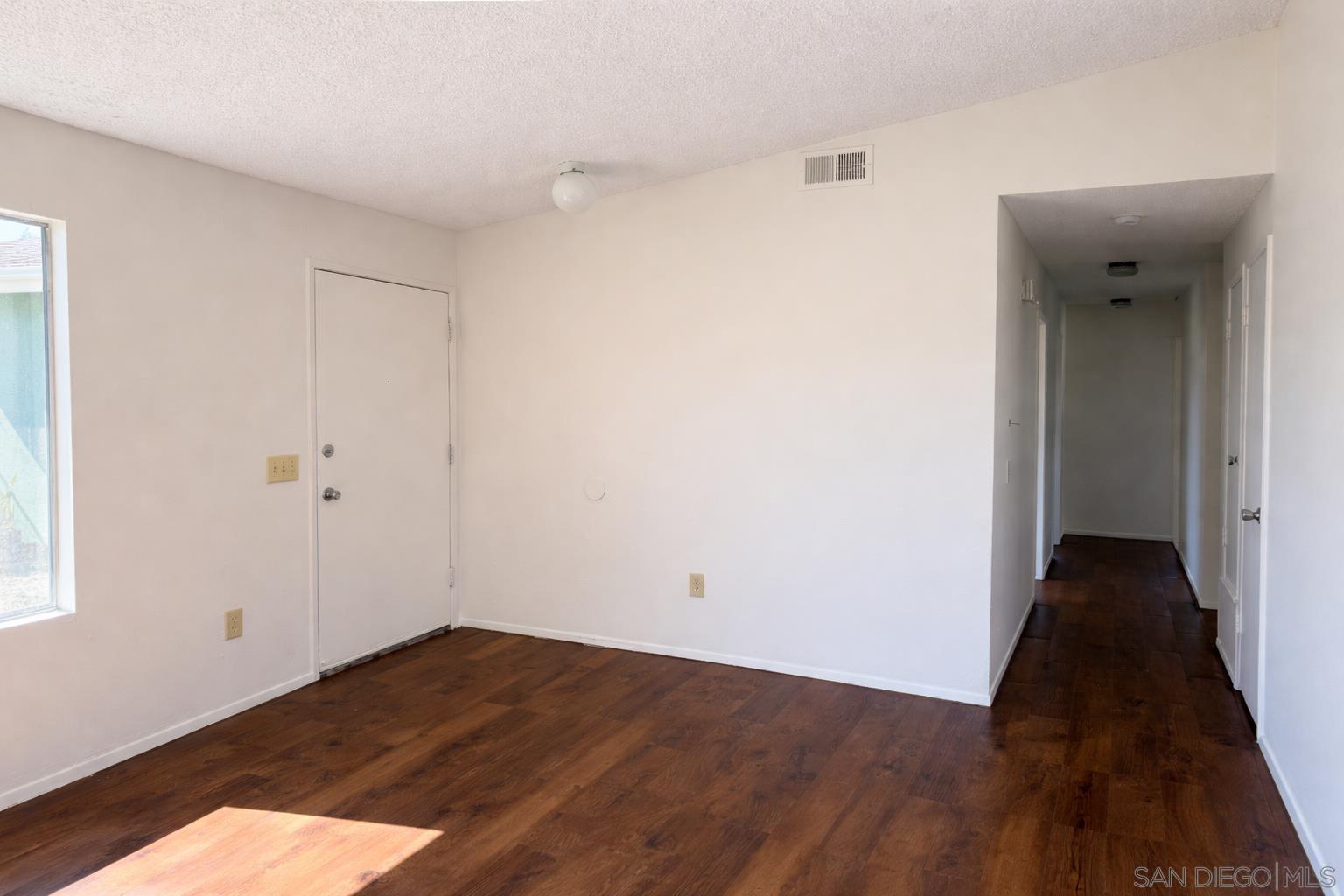 Detail Gallery Image 4 of 7 For 6124  Dracaena Court, San Diego,  CA 92114 - 4 Beds | 2 Baths