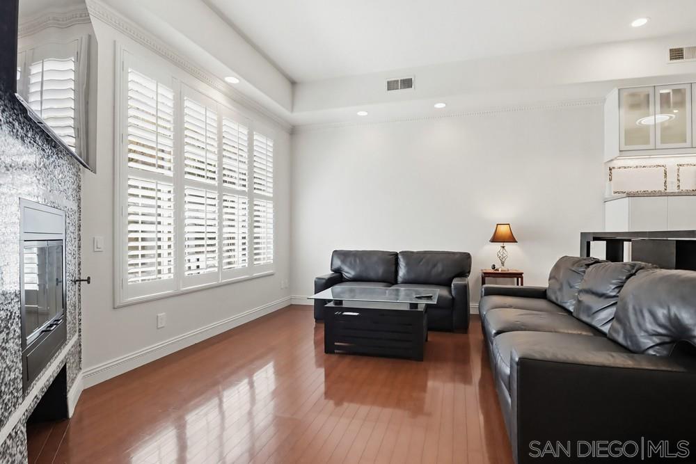 Detail Gallery Image 6 of 41 For 4354  30th Street, San Diego,  CA 92104 - 2 Beds | 2/1 Baths