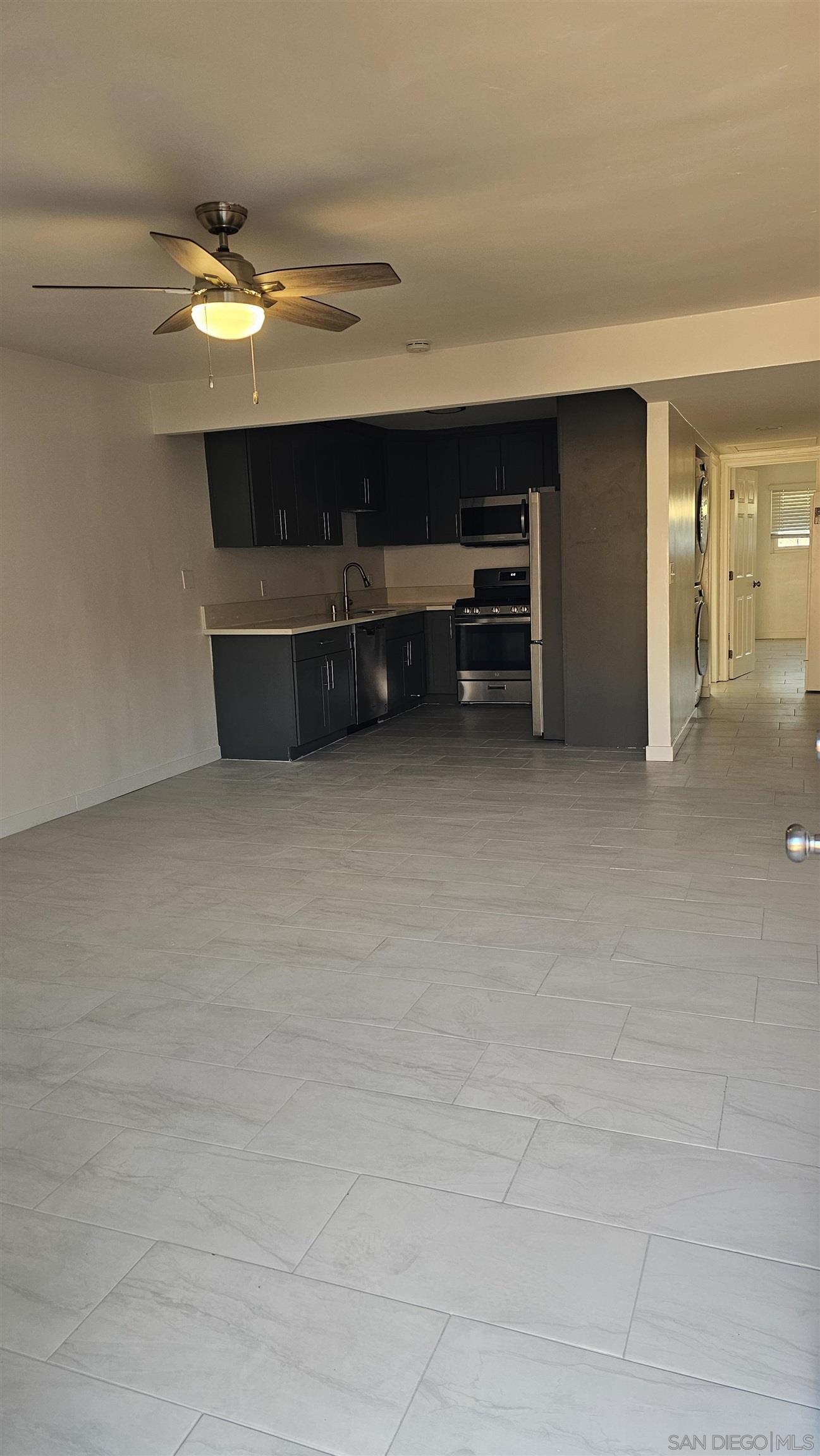 Front Image Thumbnail for SD260007000