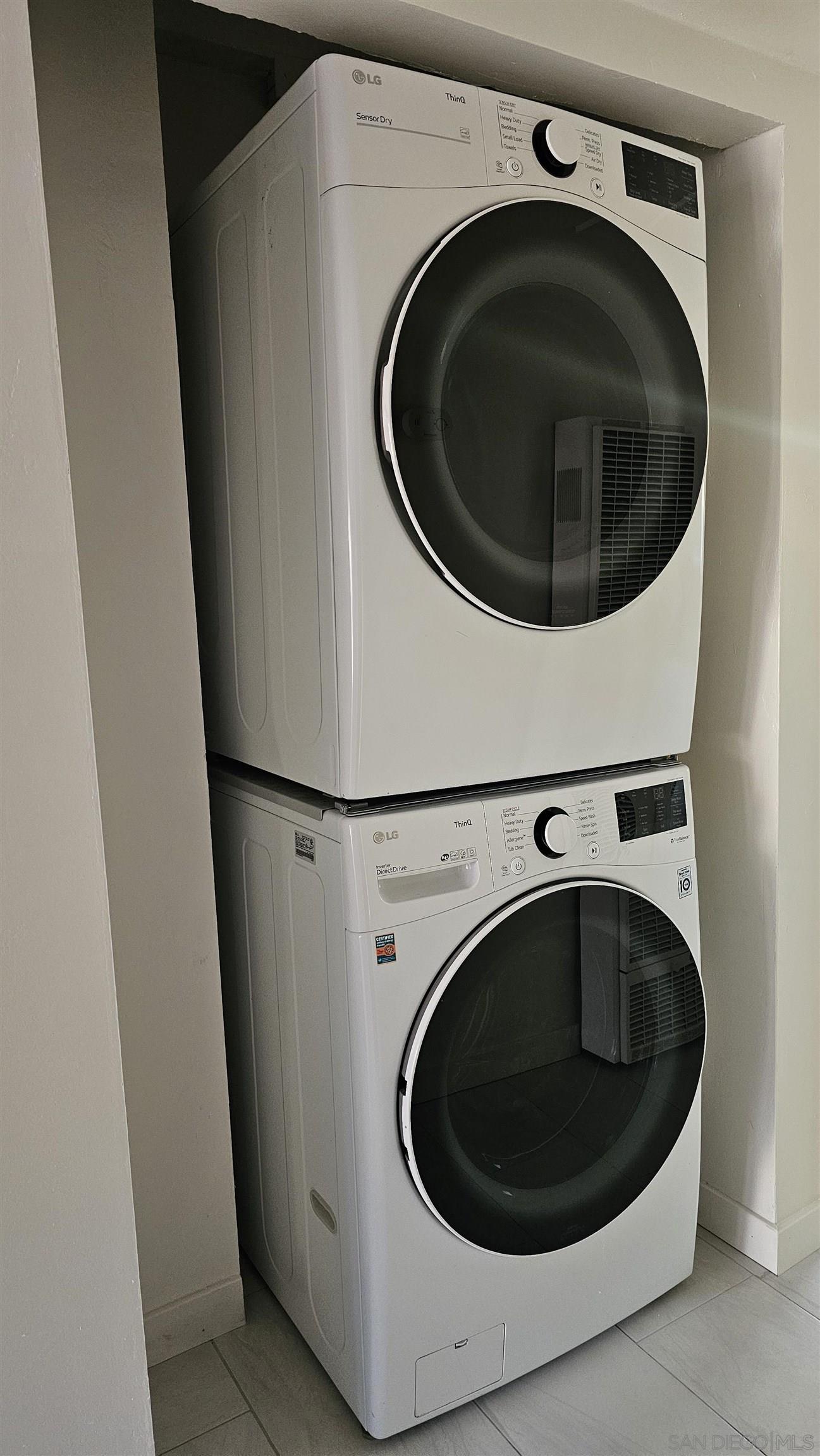 Detail Gallery Image 3 of 8 For 5914  Streamview Dr, San Diego,  CA 92105 - 3 Beds | 1 Baths