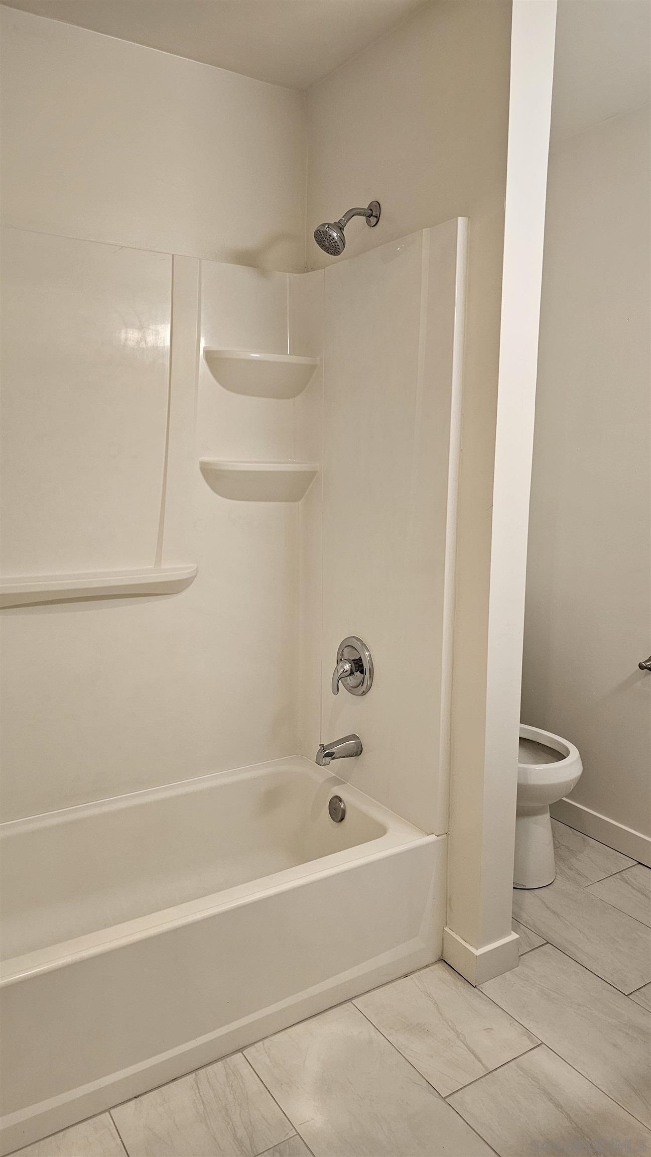 Detail Gallery Image 4 of 8 For 5914  Streamview Dr, San Diego,  CA 92105 - 3 Beds | 1 Baths