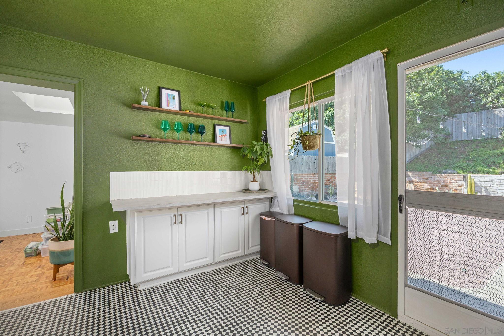 Detail Gallery Image 11 of 25 For 4036  Loma Alta Dr, San Diego,  CA 92115 - 3 Beds | 1 Baths