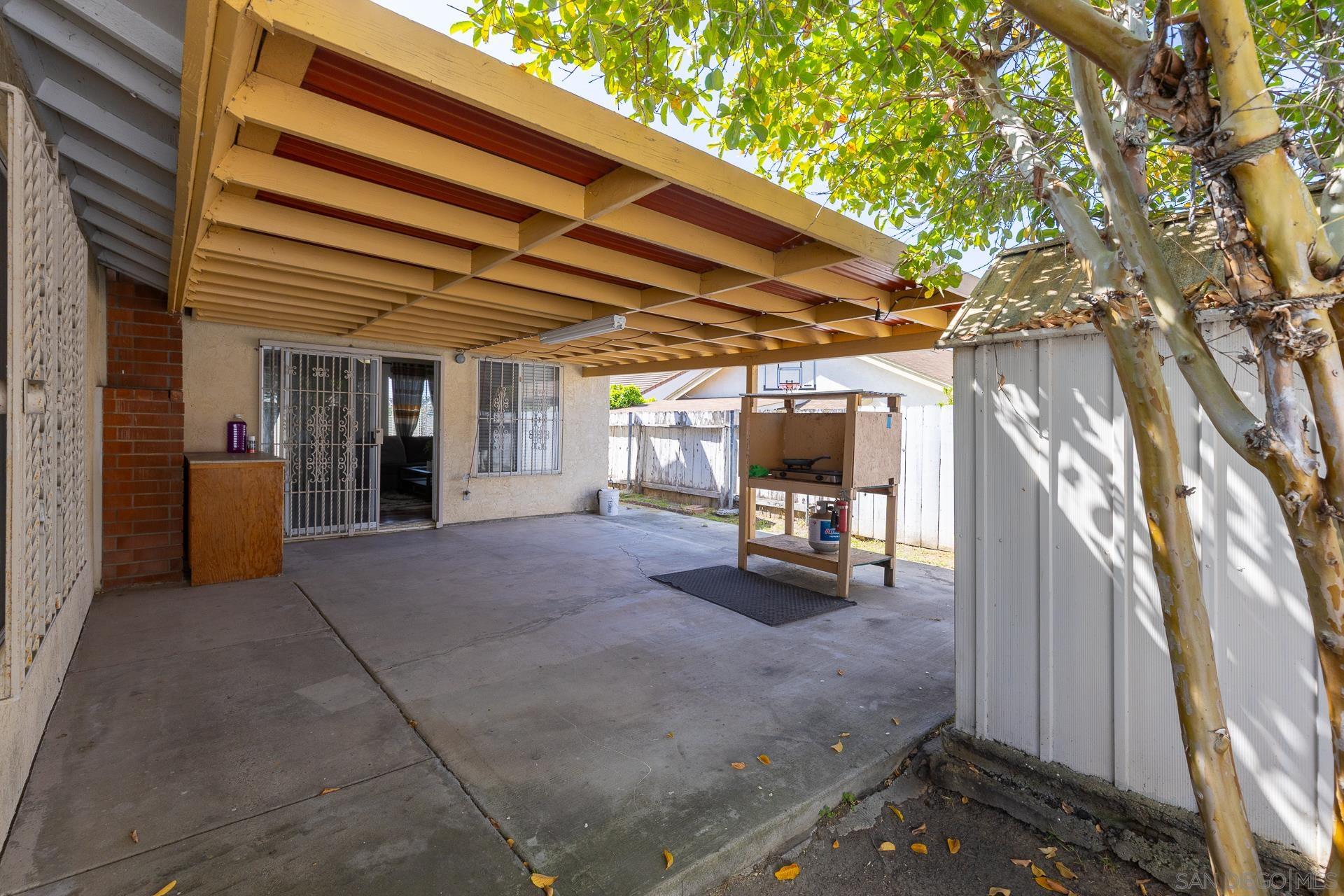 Detail Gallery Image 25 of 27 For 2254  Spring Oak Way, San Diego,  CA 92139 - 3 Beds | 2 Baths