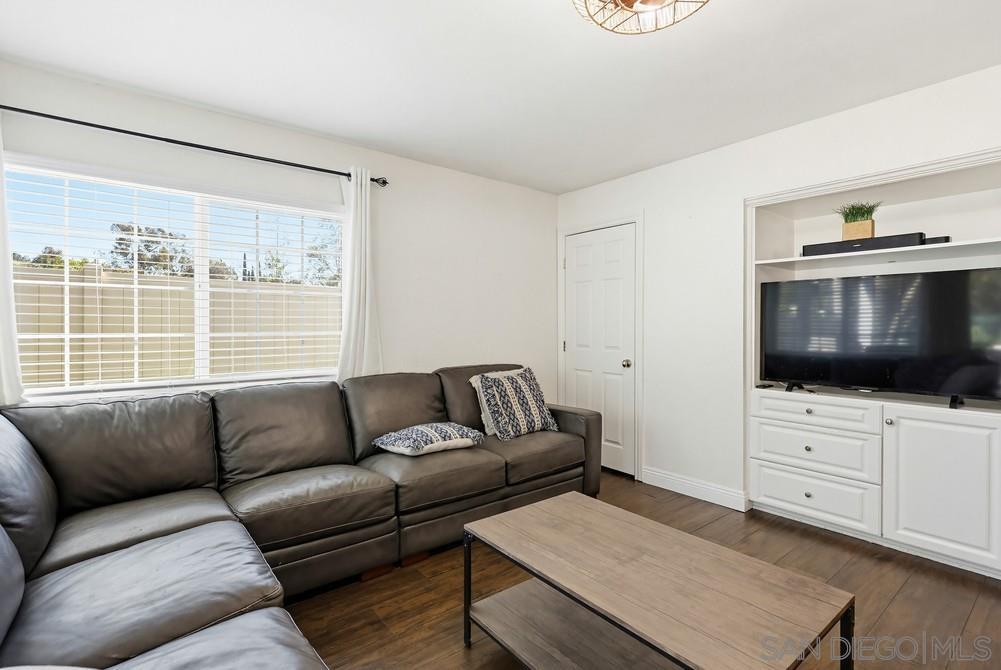 Detail Gallery Image 16 of 72 For 4211  Cartulina Rd, San Diego,  CA 92124 - 4 Beds | 3/1 Baths