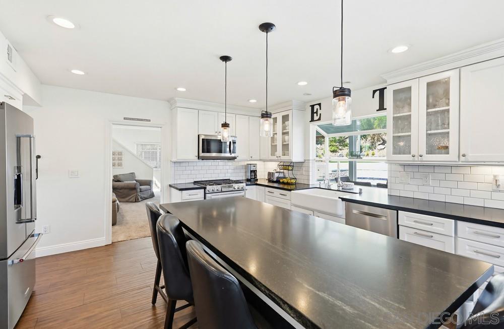 Detail Gallery Image 19 of 72 For 4211  Cartulina Rd, San Diego,  CA 92124 - 4 Beds | 3/1 Baths