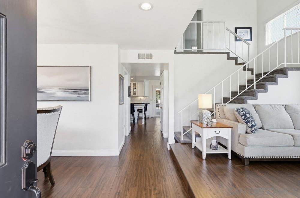 Detail Gallery Image 5 of 72 For 4211  Cartulina Rd, San Diego,  CA 92124 - 4 Beds | 3/1 Baths