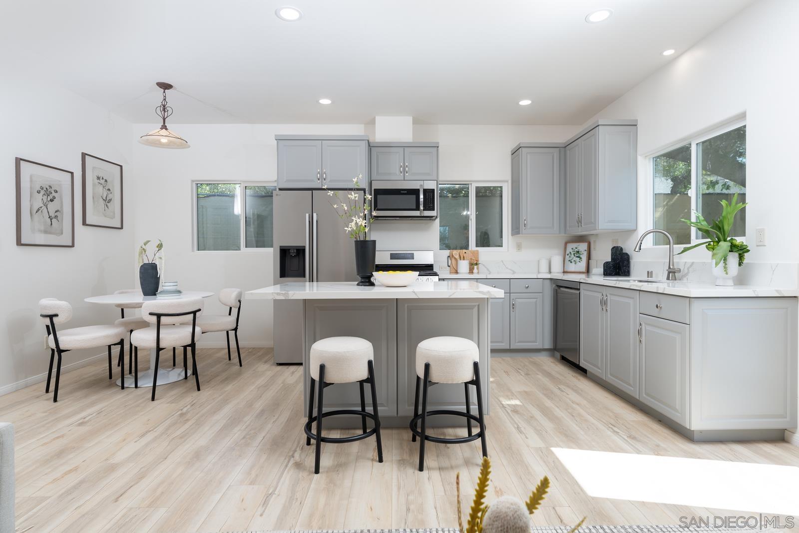 Detail Gallery Image 6 of 75 For 12325-12327  Lemoncrest Drive, Lakeside,  CA 92040 - – Beds | – Baths