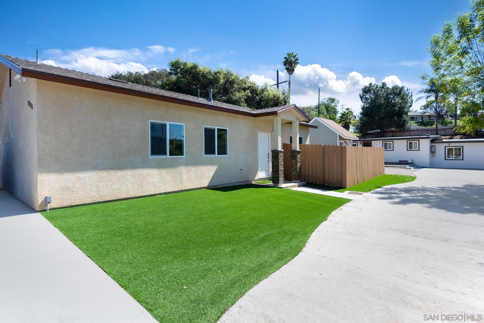 Detail Gallery Image 9 of 75 For 12325-12327  Lemoncrest Drive, Lakeside,  CA 92040 - – Beds | – Baths