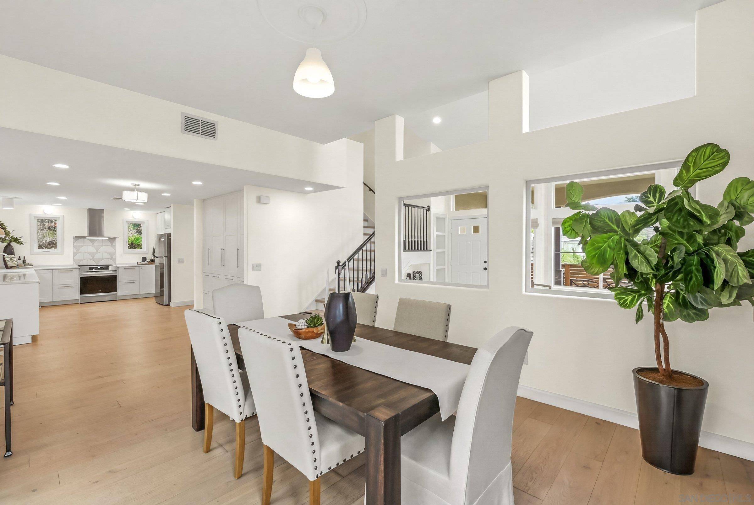 Detail Gallery Image 12 of 63 For 12306  Katydid, San Diego,  CA 92129 - 5 Beds | 2/1 Baths