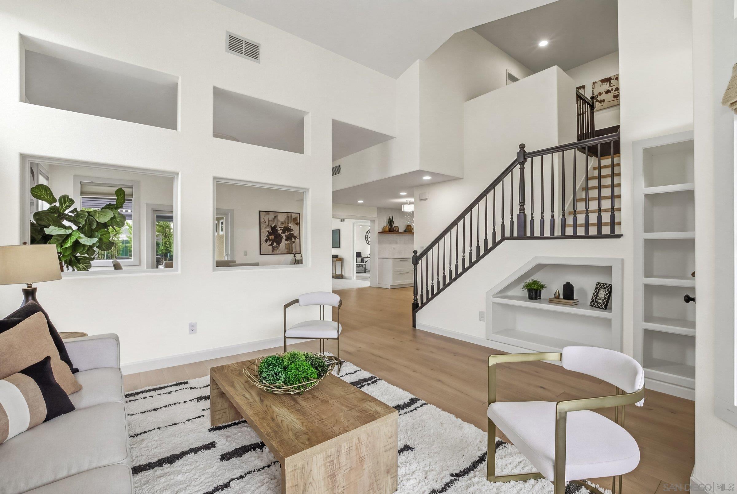 Detail Gallery Image 7 of 63 For 12306  Katydid, San Diego,  CA 92129 - 5 Beds | 2/1 Baths