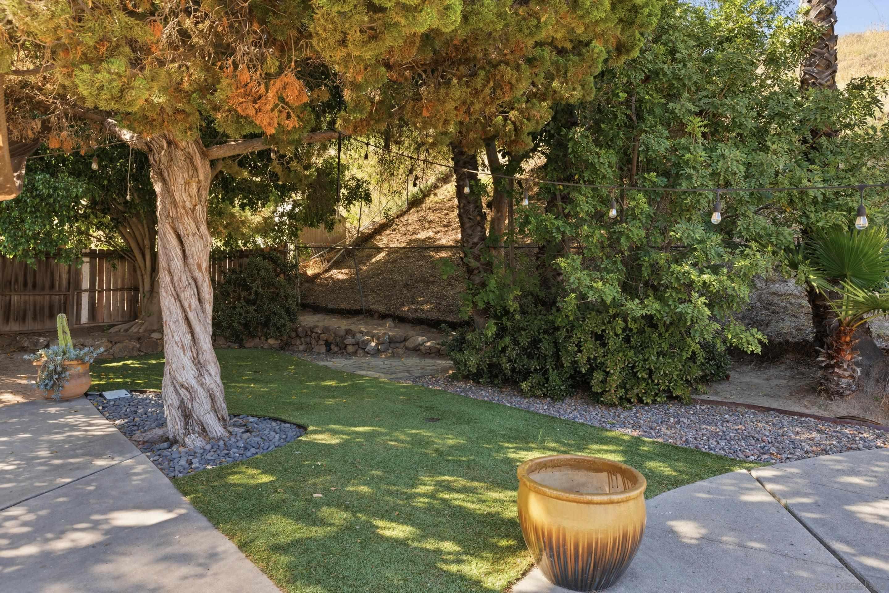 Detail Gallery Image 20 of 21 For 1448  Patero Court, Lemon Grove,  CA 91945 - 3 Beds | 2 Baths