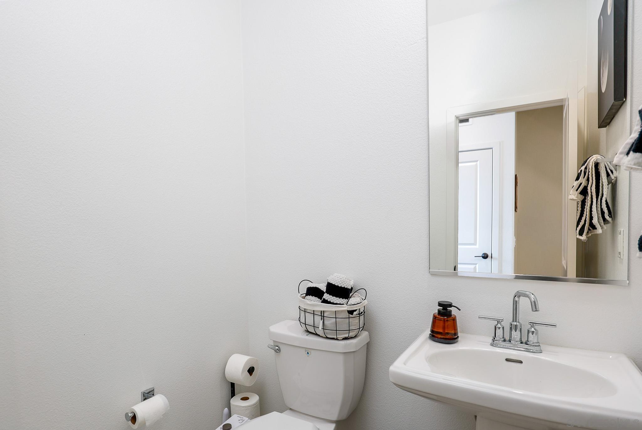 Detail Gallery Image 26 of 38 For 2190  Ocotillo Ln, San Diego,  CA 92154 - 2 Beds | 2/1 Baths