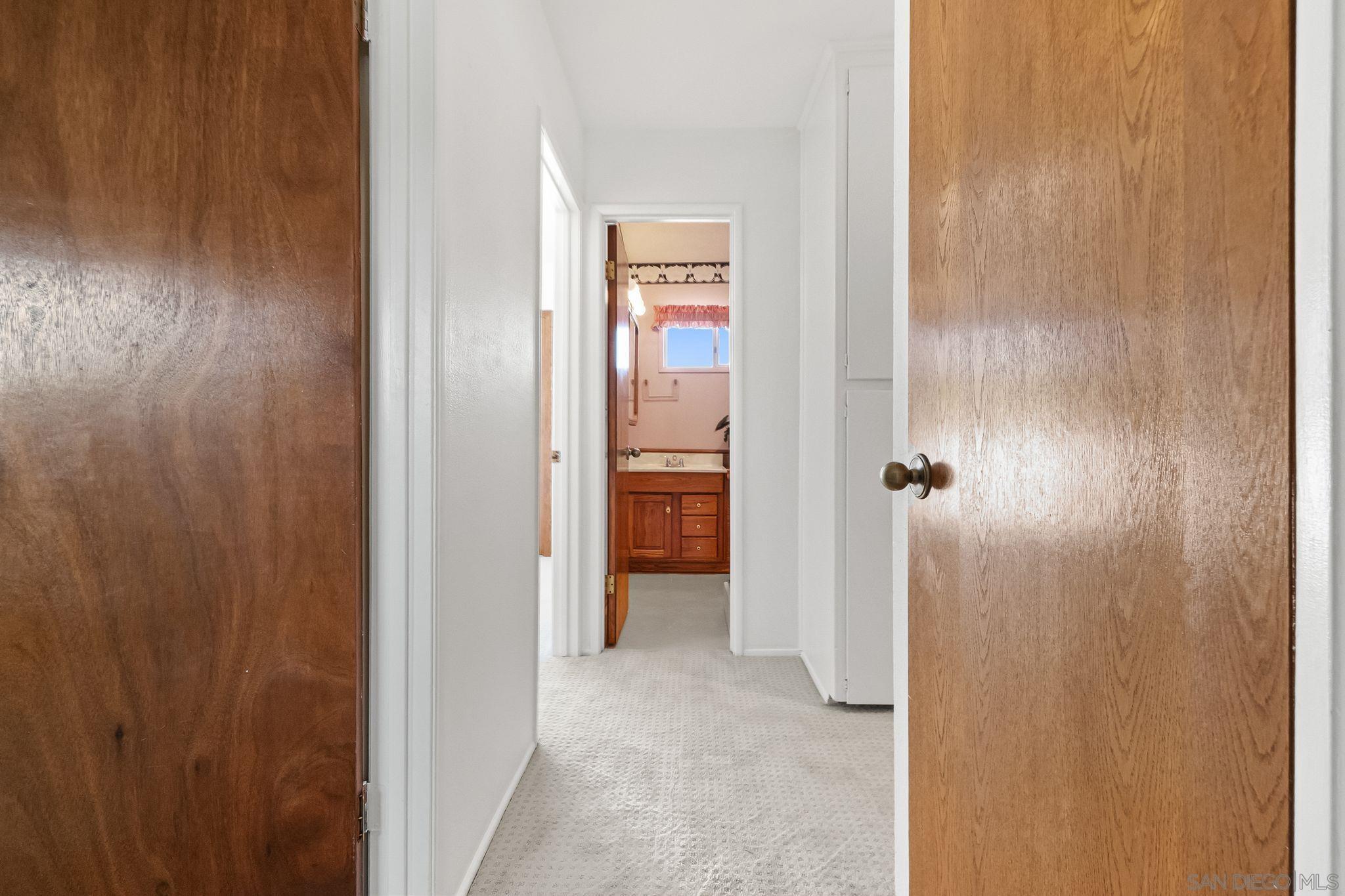 Detail Gallery Image 23 of 48 For 2605  Tonto Way, San Diego,  CA 92117 - 5 Beds | 3 Baths