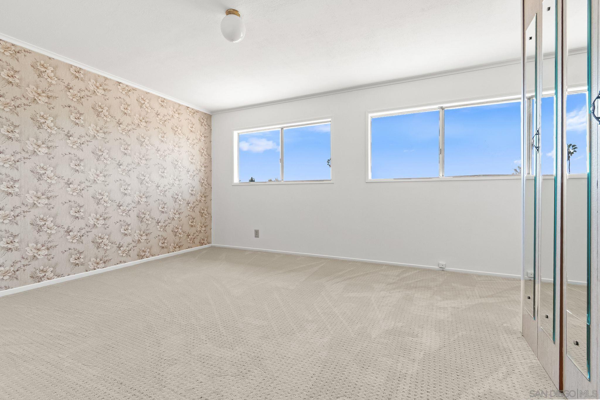 Detail Gallery Image 25 of 48 For 2605  Tonto Way, San Diego,  CA 92117 - 5 Beds | 3 Baths